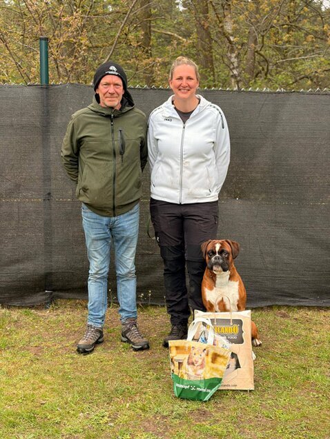 Diego vom Kirschenberg bei der Quali 2026 in der Gruppe Rheine mit der HF: Kirsten Emontz und dem Besitzer : Jürg Pohlmann Diego vom Kirschenberg bei der Quali 2026 in der Gruppe Rheine 98 - 92 -87 Punkte = 277